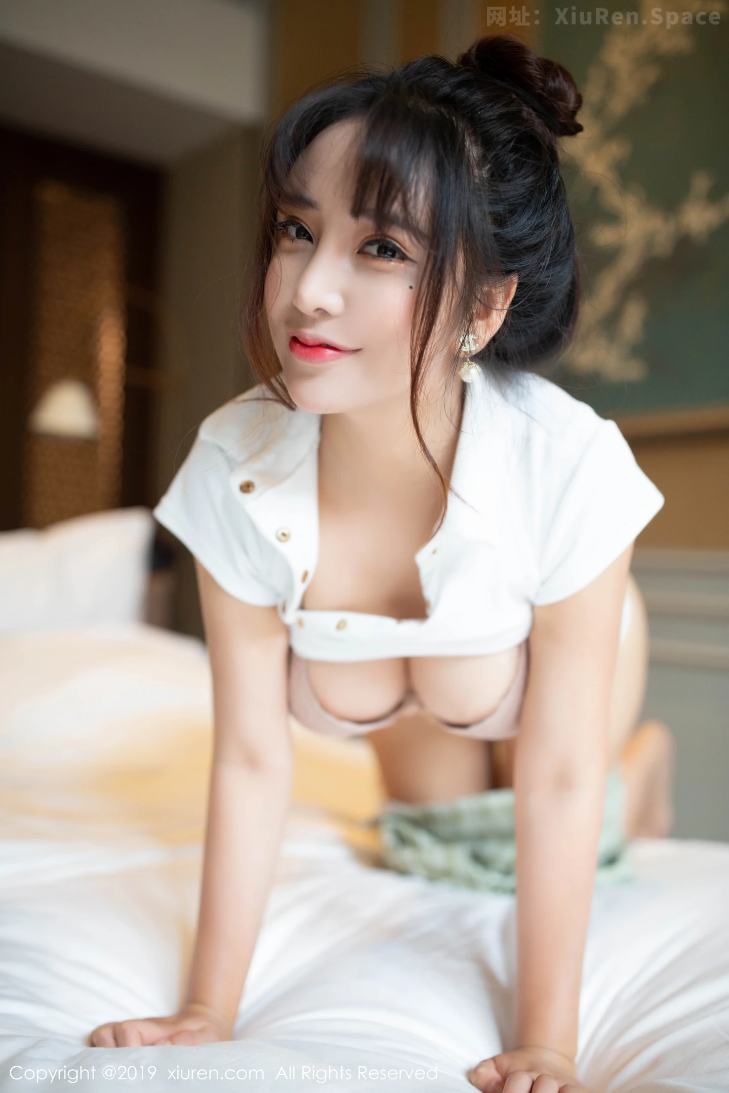 图片[4]-[XiuRen秀人网]VOL.1705 嫩模陶喜乐 lele私房学生装半脱露性感内衣秀完美身材诱惑写真70P-秀人网官方网站